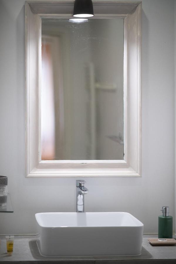 1Br Athenian Serenity 15 Minutes From Acropolis 아테네 외부 사진